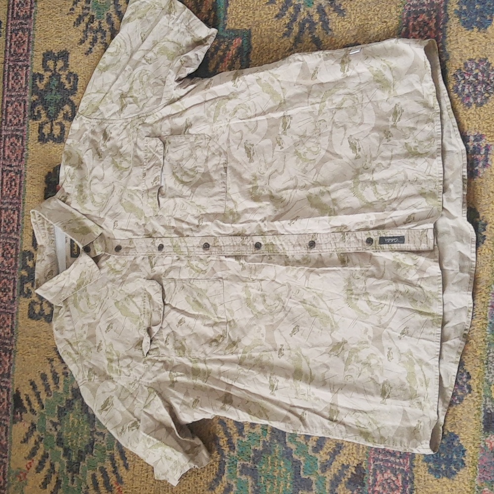 Cabela's Men's 2XL Vented Trout Fish Print Shorts Sleeve Button Down Shirt